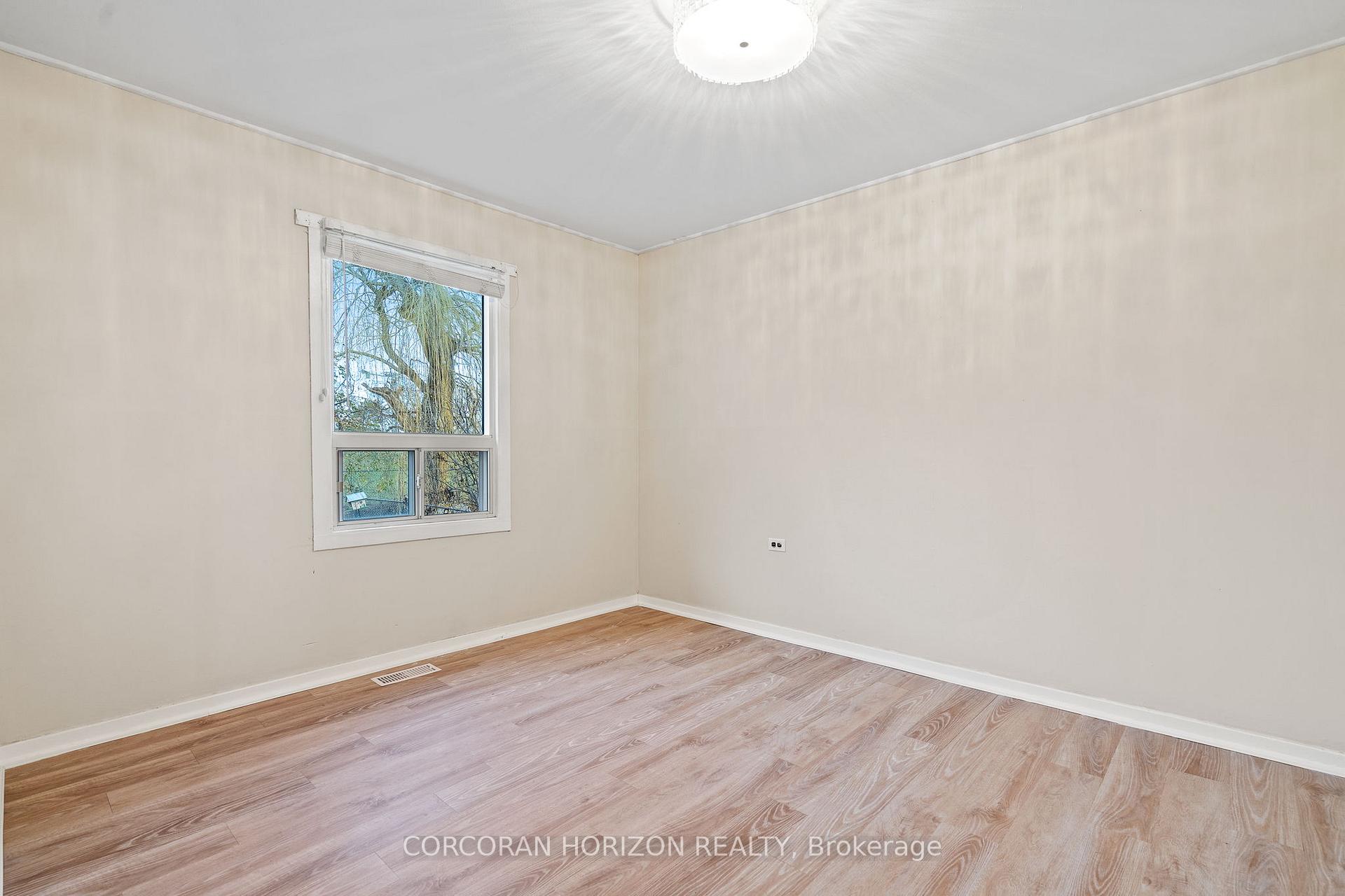 Photo 8 of 11 Beverly Street, St. Catharines, Oakdale — HOMEH