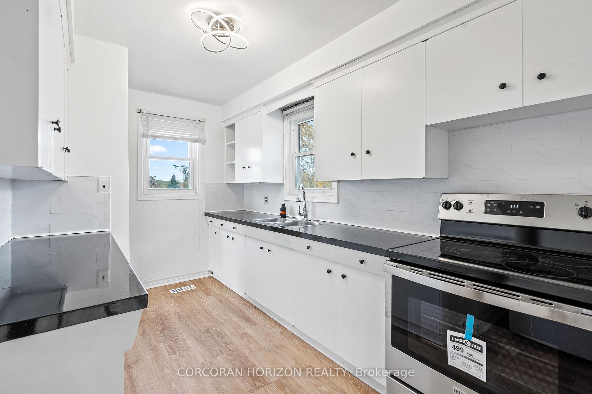 Photo 13 of 11 Beverly Street, St. Catharines, Oakdale — HOMEH