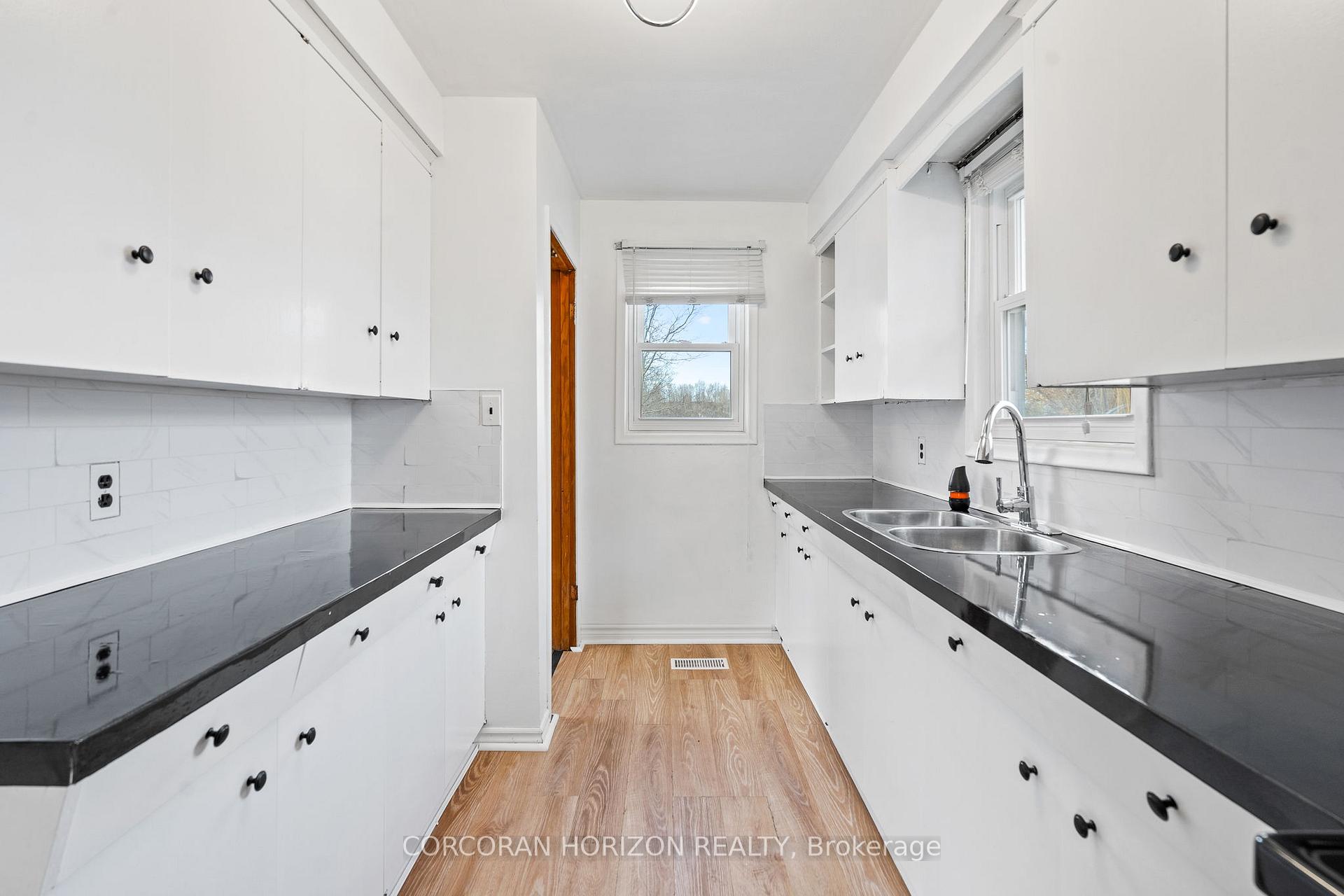 Photo 14 of 11 Beverly Street, St. Catharines, Oakdale — HOMEH