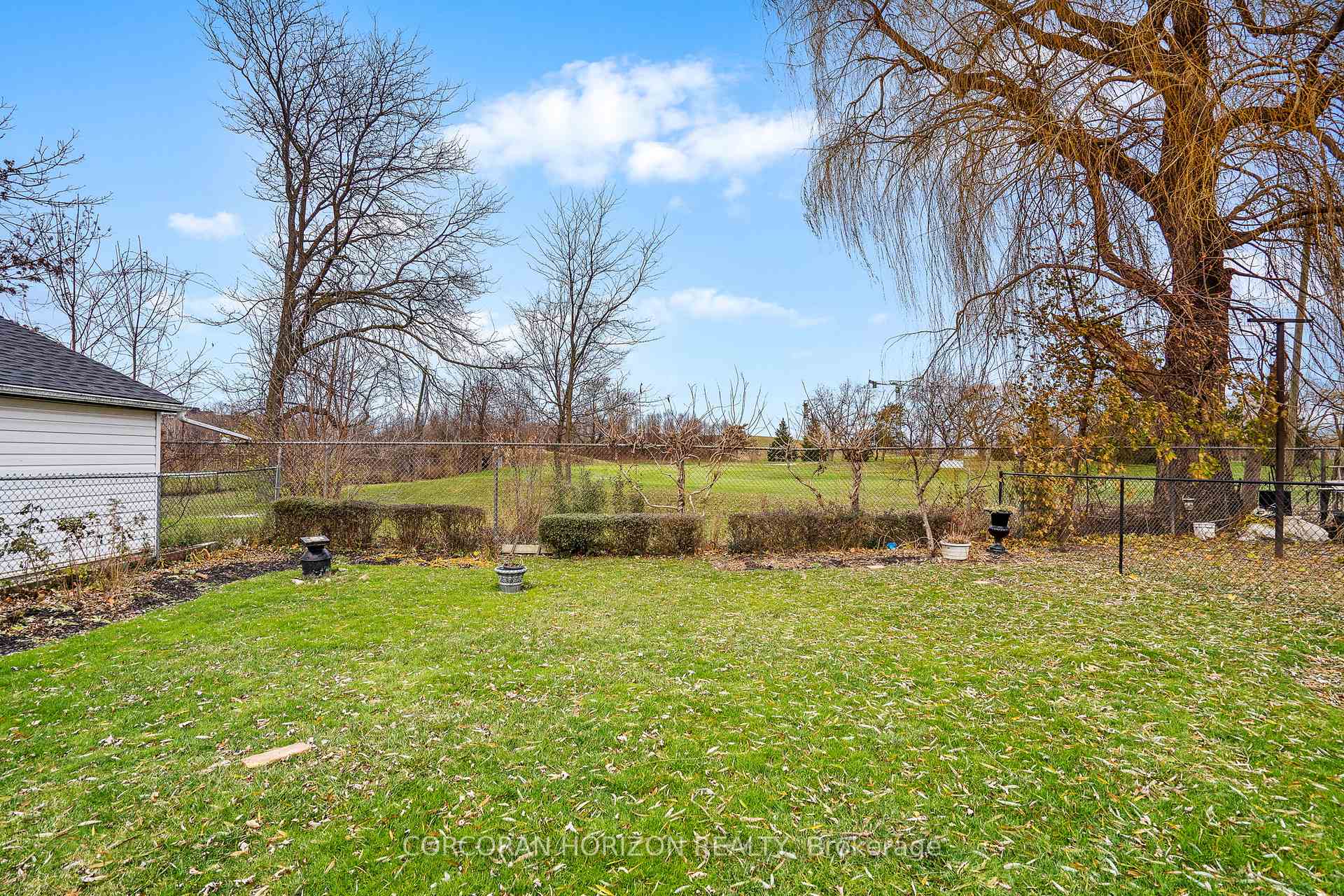 Photo 25 of 11 Beverly Street, St. Catharines, Oakdale — HOMEH