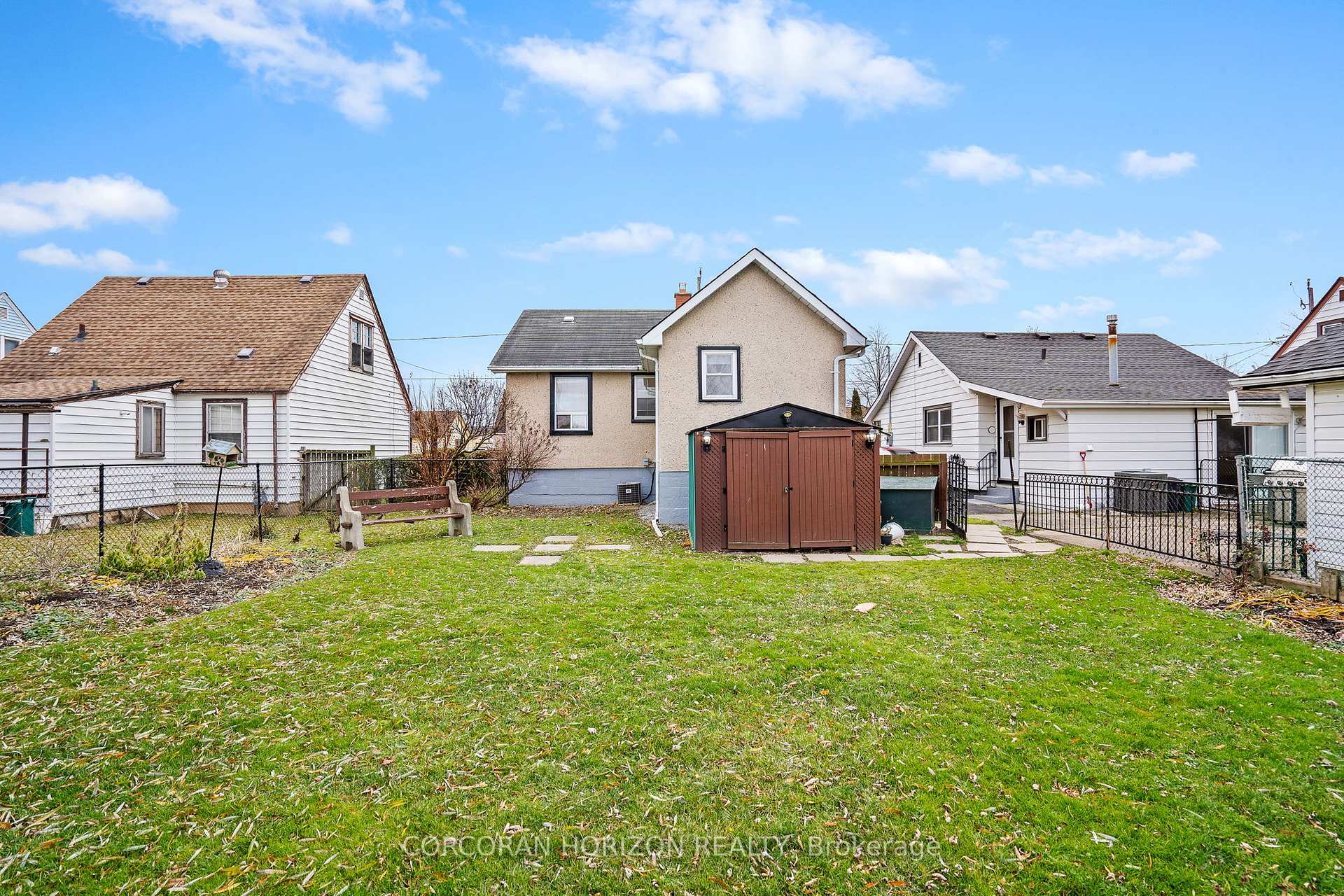 Photo 26 of 11 Beverly Street, St. Catharines, Oakdale — HOMEH