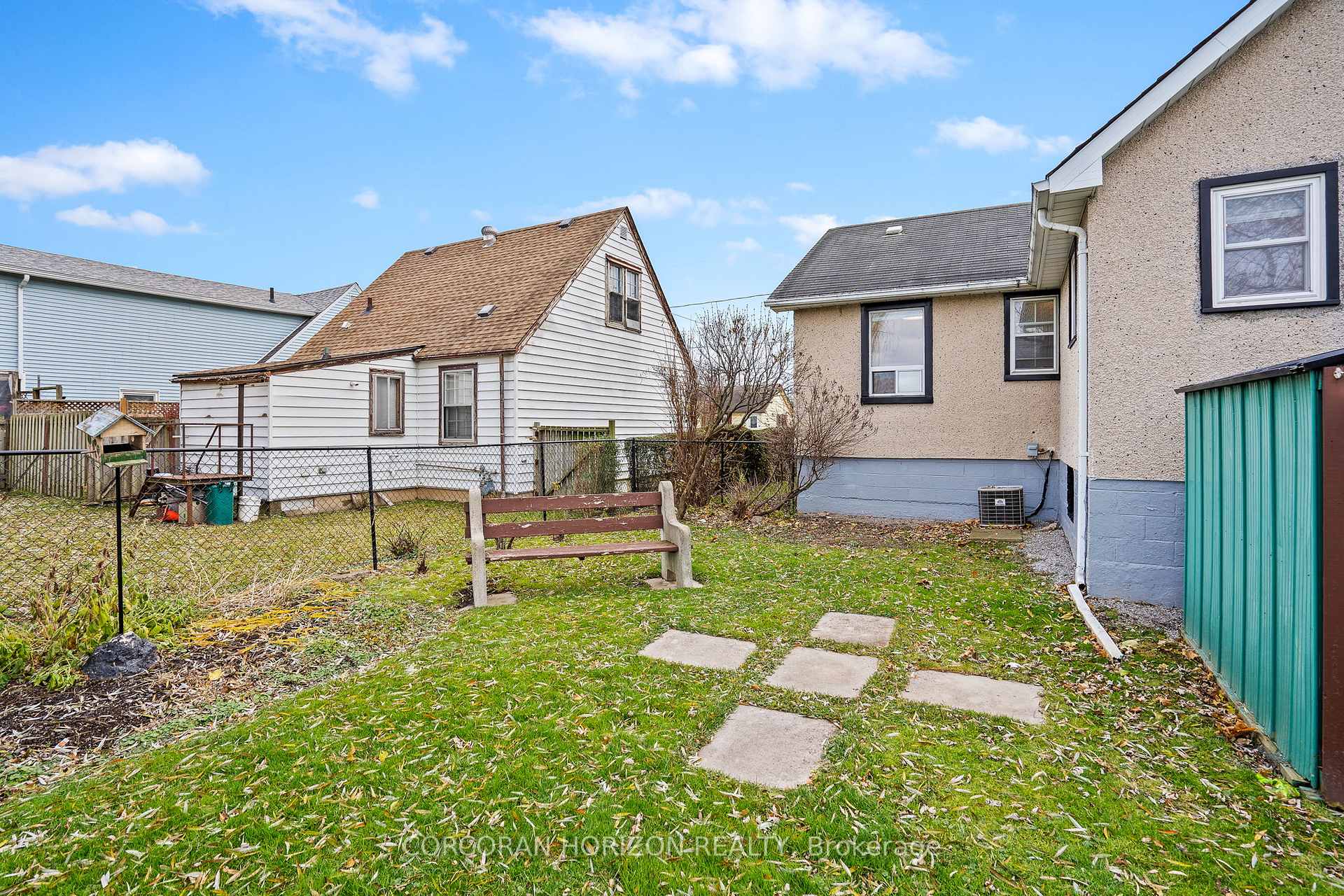 Photo 27 of 11 Beverly Street, St. Catharines, Oakdale — HOMEH