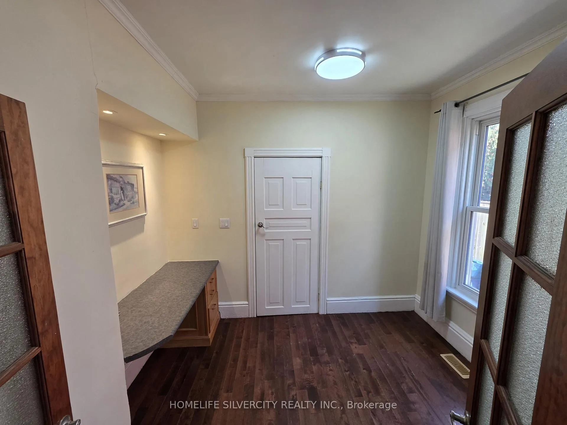 Photo 10 of 79 Scott Street, St. Thomas — HOMEH