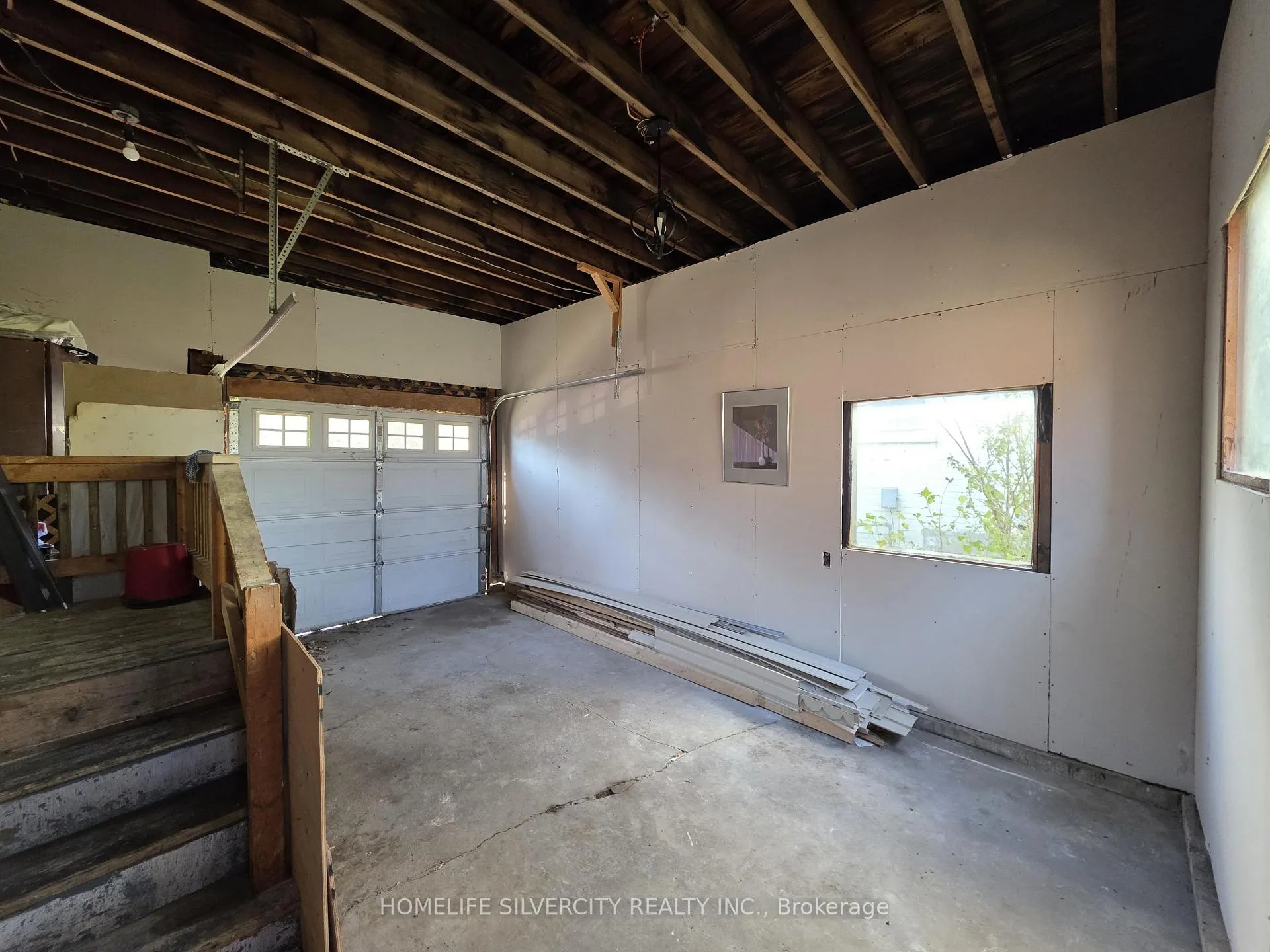 Photo 19 of 79 Scott Street, St. Thomas — HOMEH