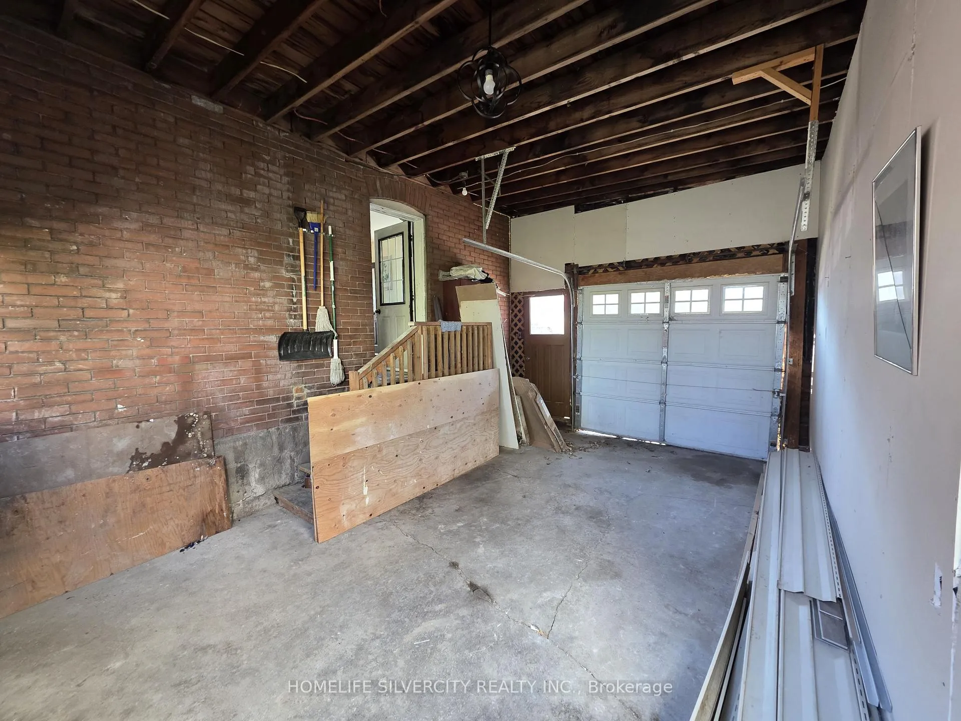 Photo 20 of 79 Scott Street, St. Thomas — HOMEH