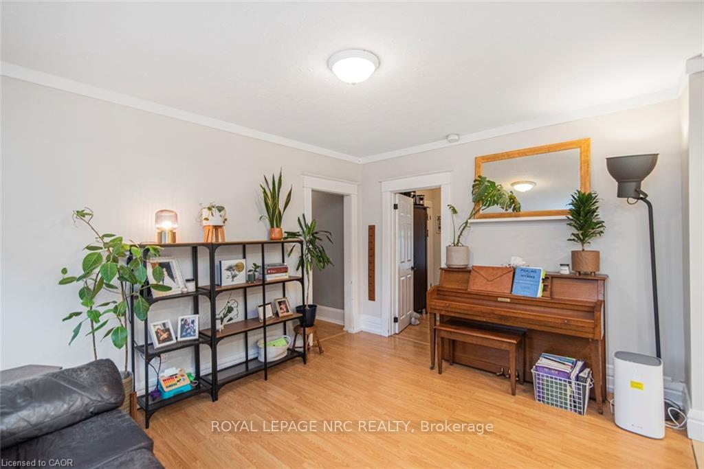 Photo 6 of 116 Carlton Street, St. Catharines, Downtown — HOMEH