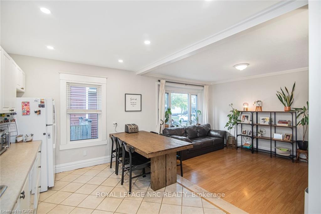 Photo 10 of 116 Carlton Street, St. Catharines, Downtown — HOMEH