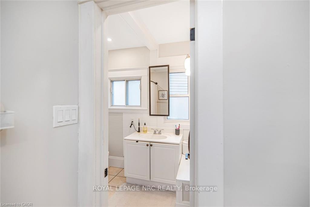 Photo 17 of 116 Carlton Street, St. Catharines, Downtown — HOMEH