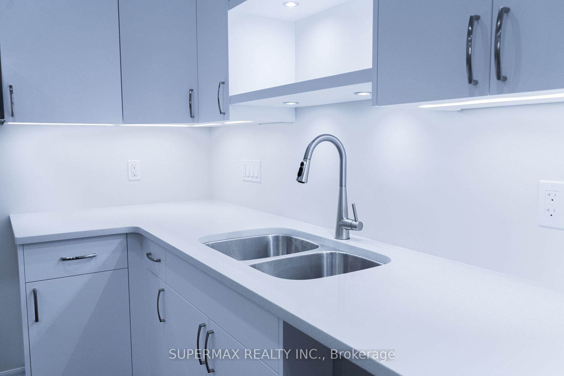Photo 4 of 111 cortland Terrace, St. Thomas — HOMEH