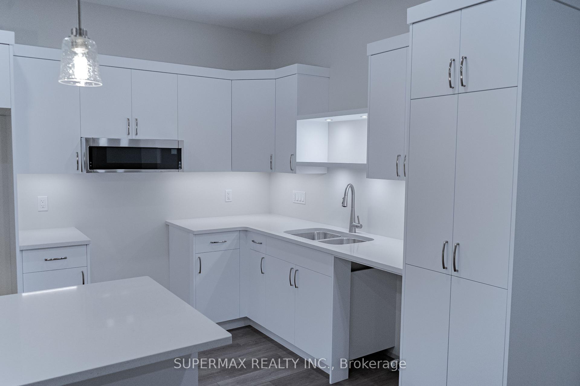 Photo 7 of 111 cortland Terrace, St. Thomas — HOMEH