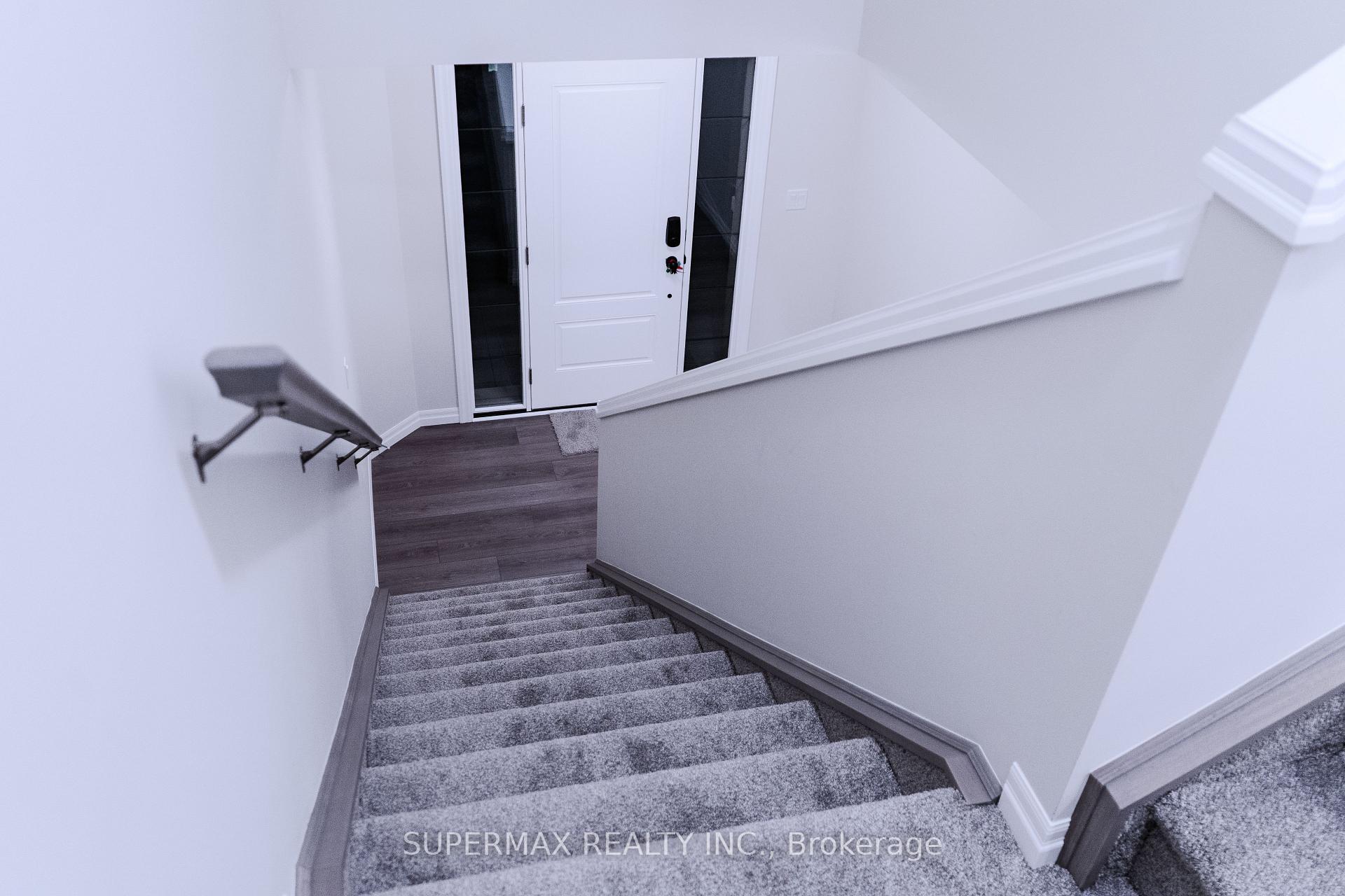 Photo 10 of 111 cortland Terrace, St. Thomas — HOMEH
