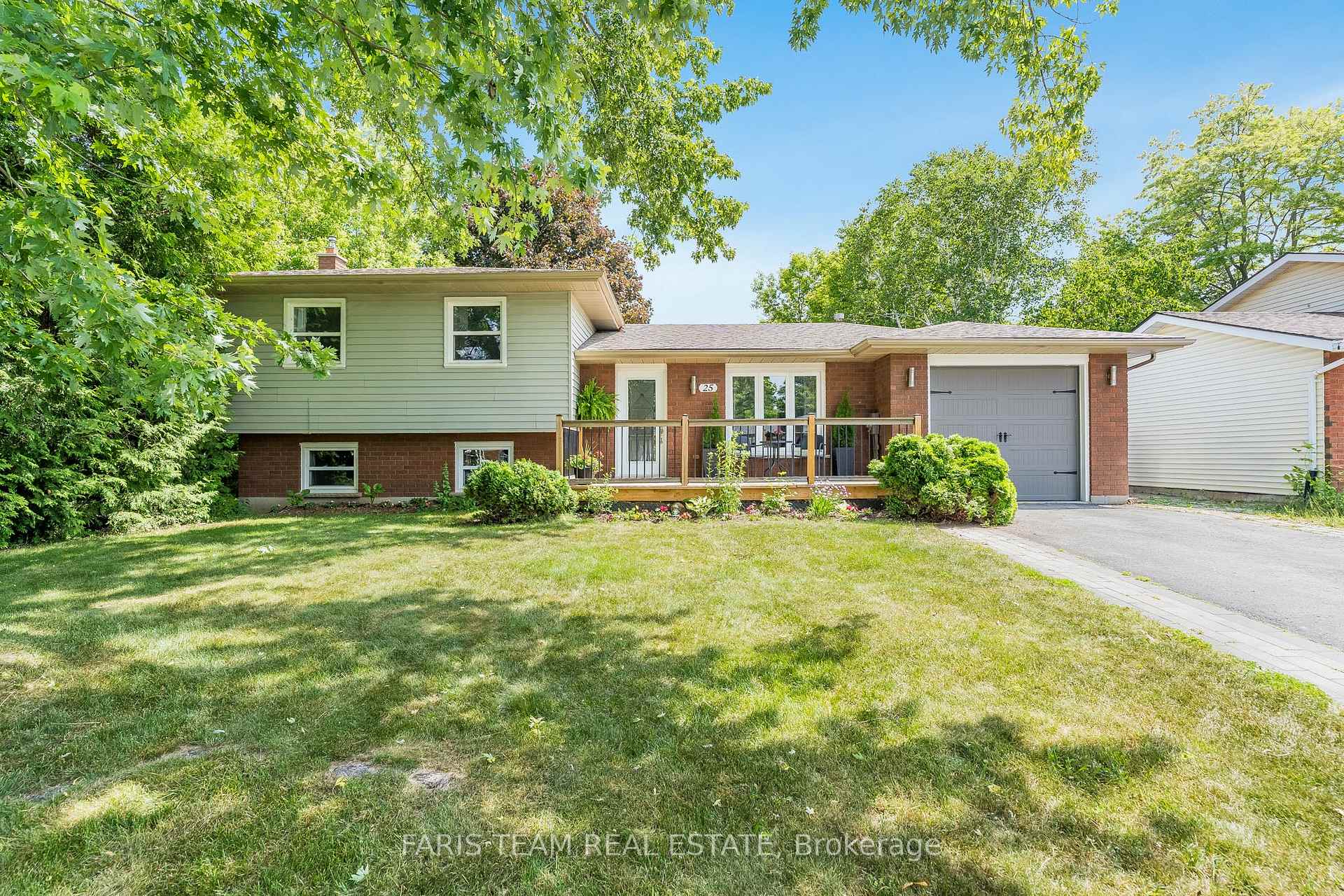 Photo 2 of 25 Centennial Avenue, Springwater, Elmvale — HOMEH