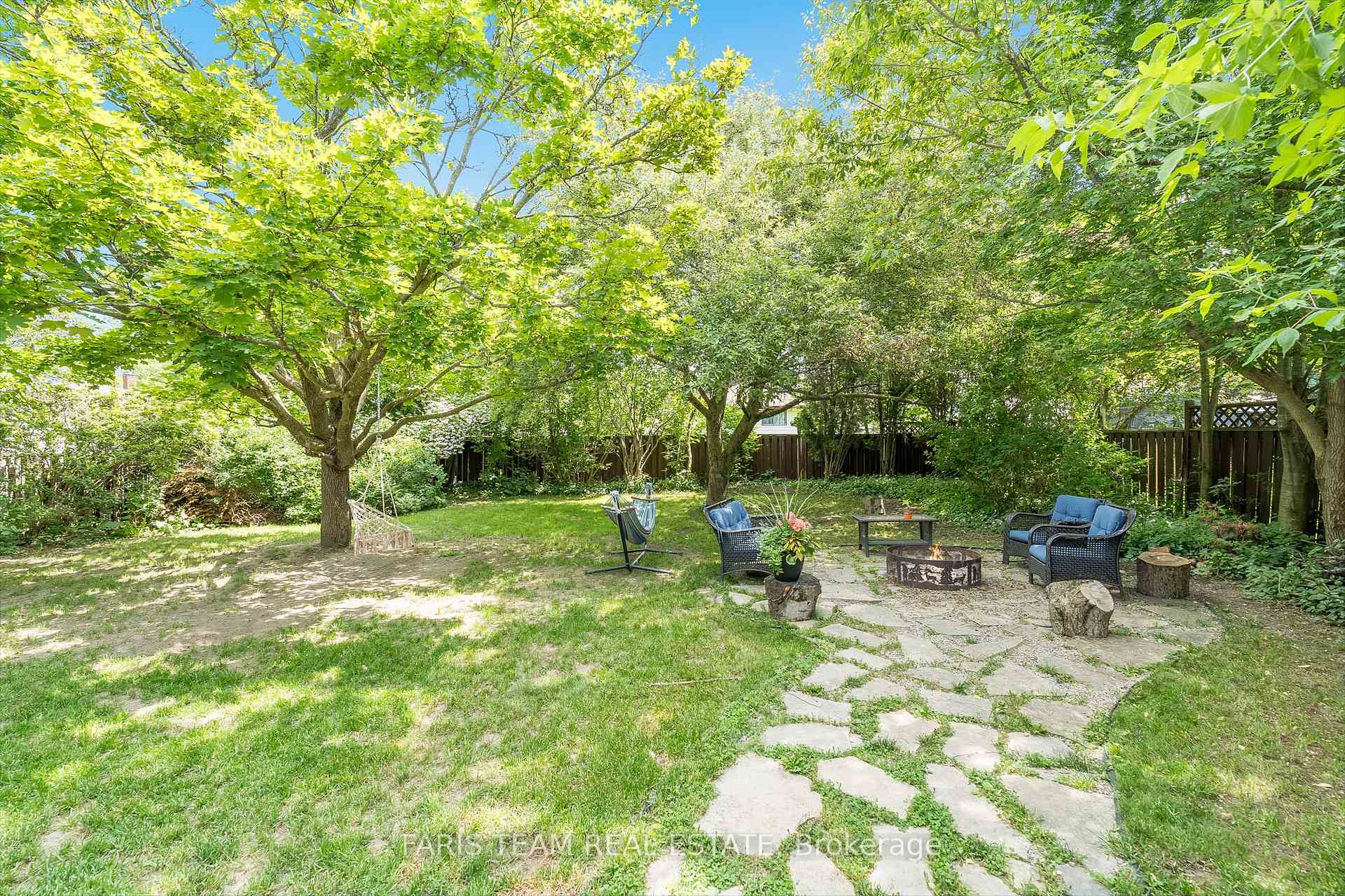 Photo 22 of 25 Centennial Avenue, Springwater, Elmvale — HOMEH