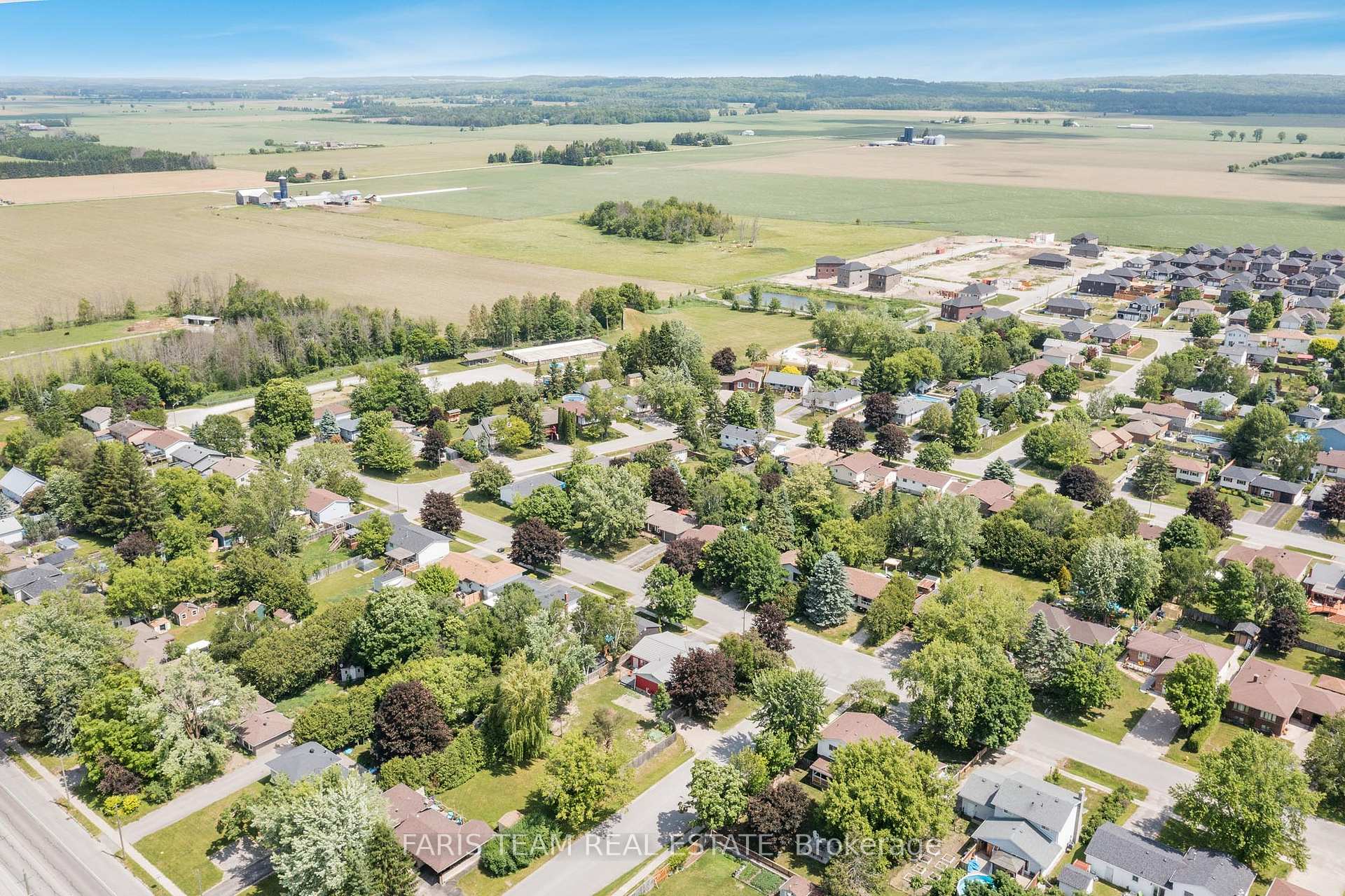 Photo 26 of 25 Centennial Avenue, Springwater, Elmvale — HOMEH