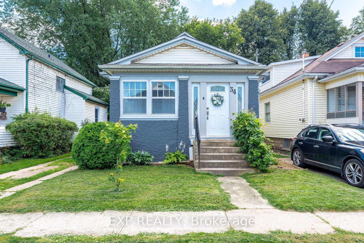 Photo 2 of 34 Louisa Street, St. Catharines, Haig — HOMEH