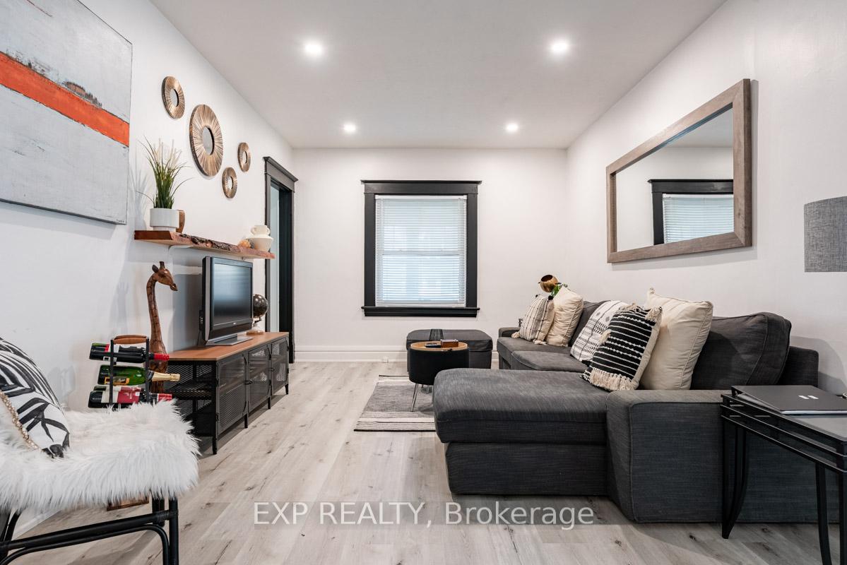 Photo 12 of 34 Louisa Street, St. Catharines, Haig — HOMEH