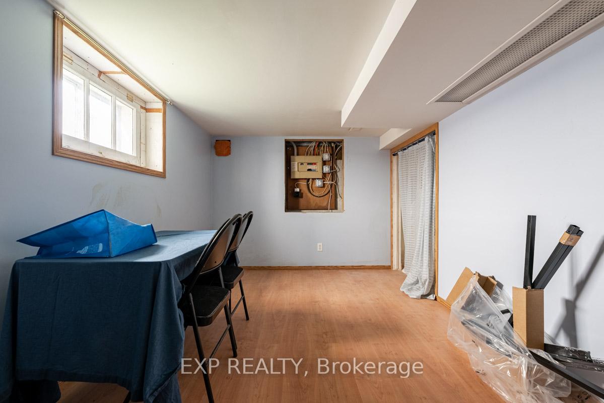 Photo 25 of 34 Louisa Street, St. Catharines, Haig — HOMEH