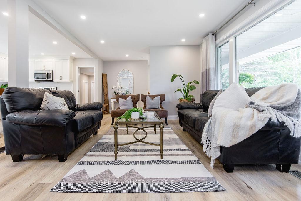 Photo 11 of 1175 Carson Road, Springwater, Midhurst — HOMEH