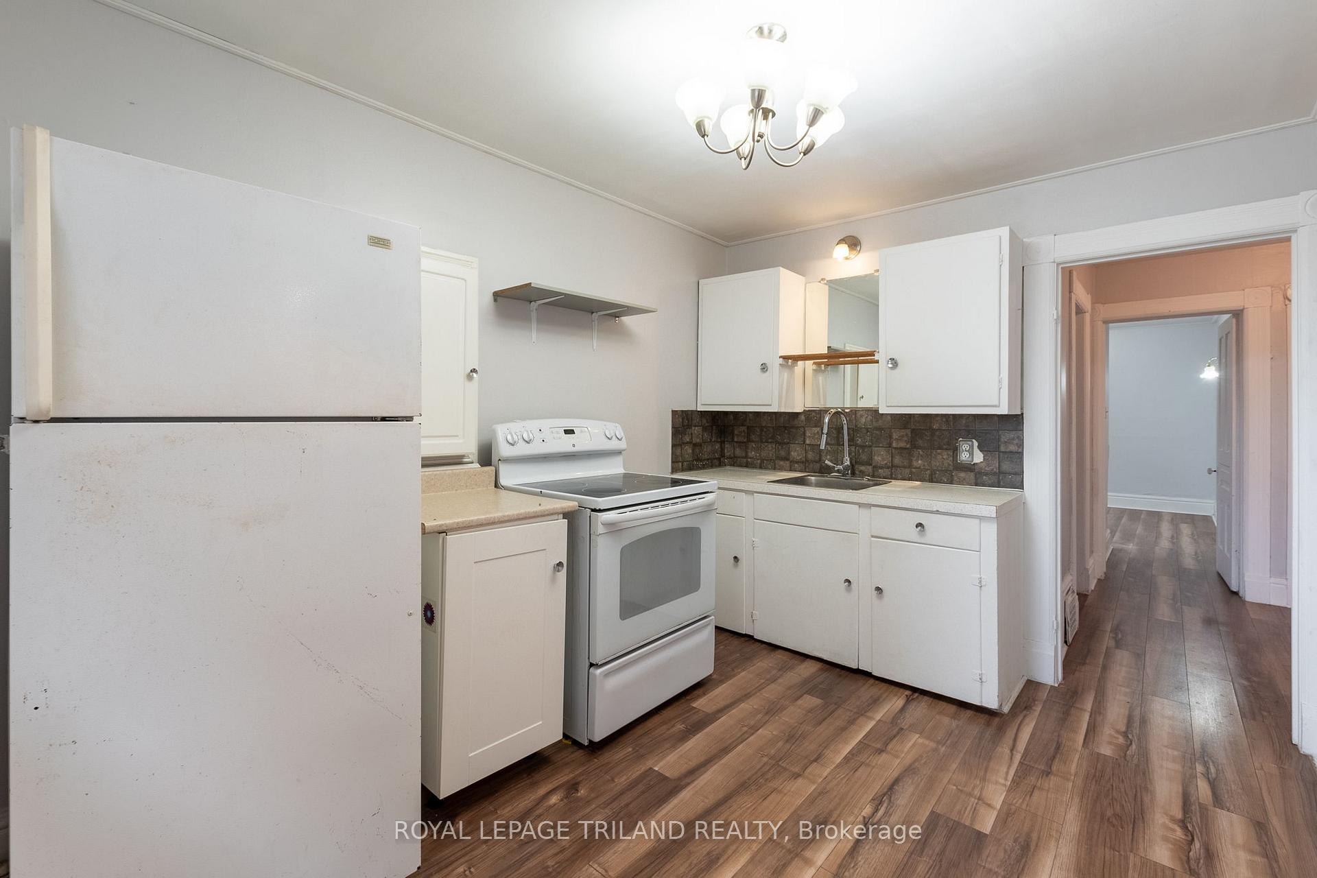 Photo 19 of 8 Metcalfe Street, St. Thomas — HOMEH