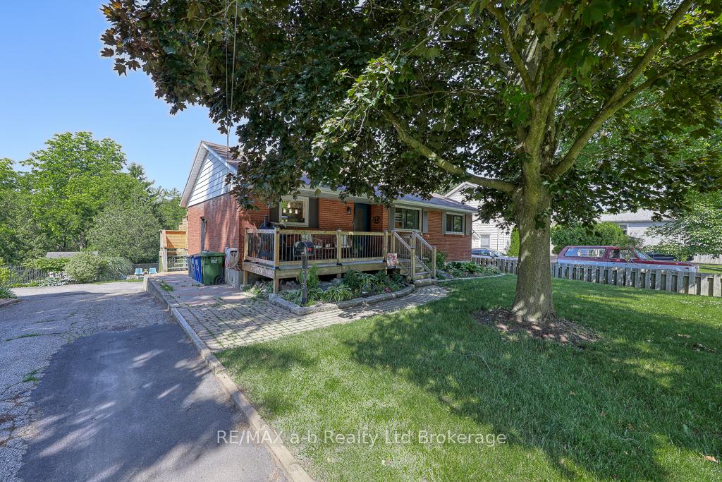 Photo 1 of 109 Sunset Drive, St. Thomas — HOMEH