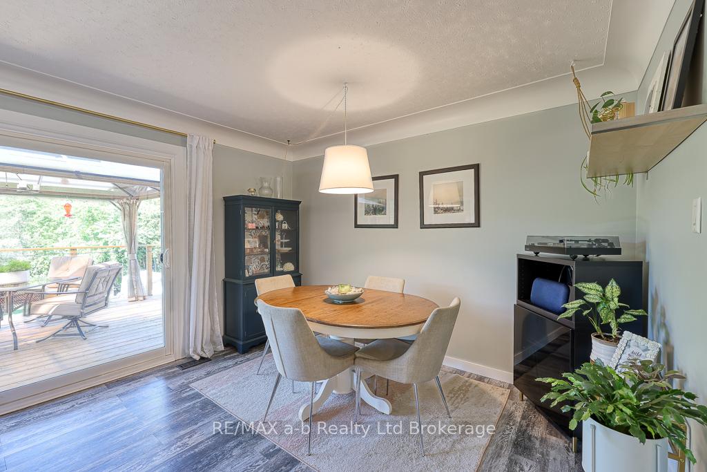 Photo 15 of 109 Sunset Drive, St. Thomas — HOMEH