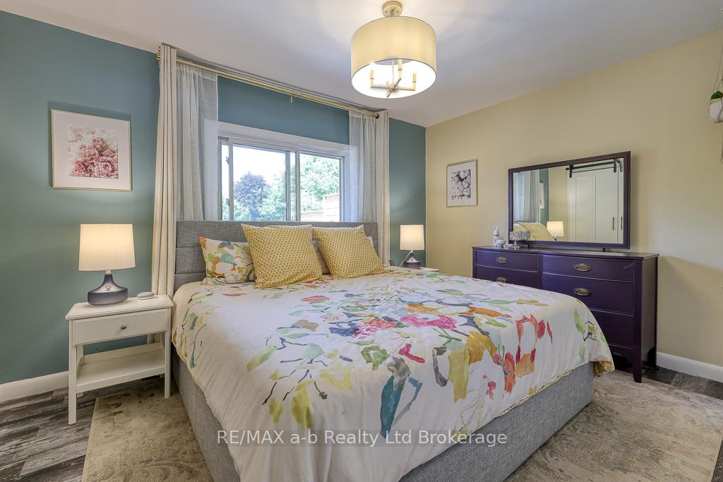 Photo 16 of 109 Sunset Drive, St. Thomas — HOMEH