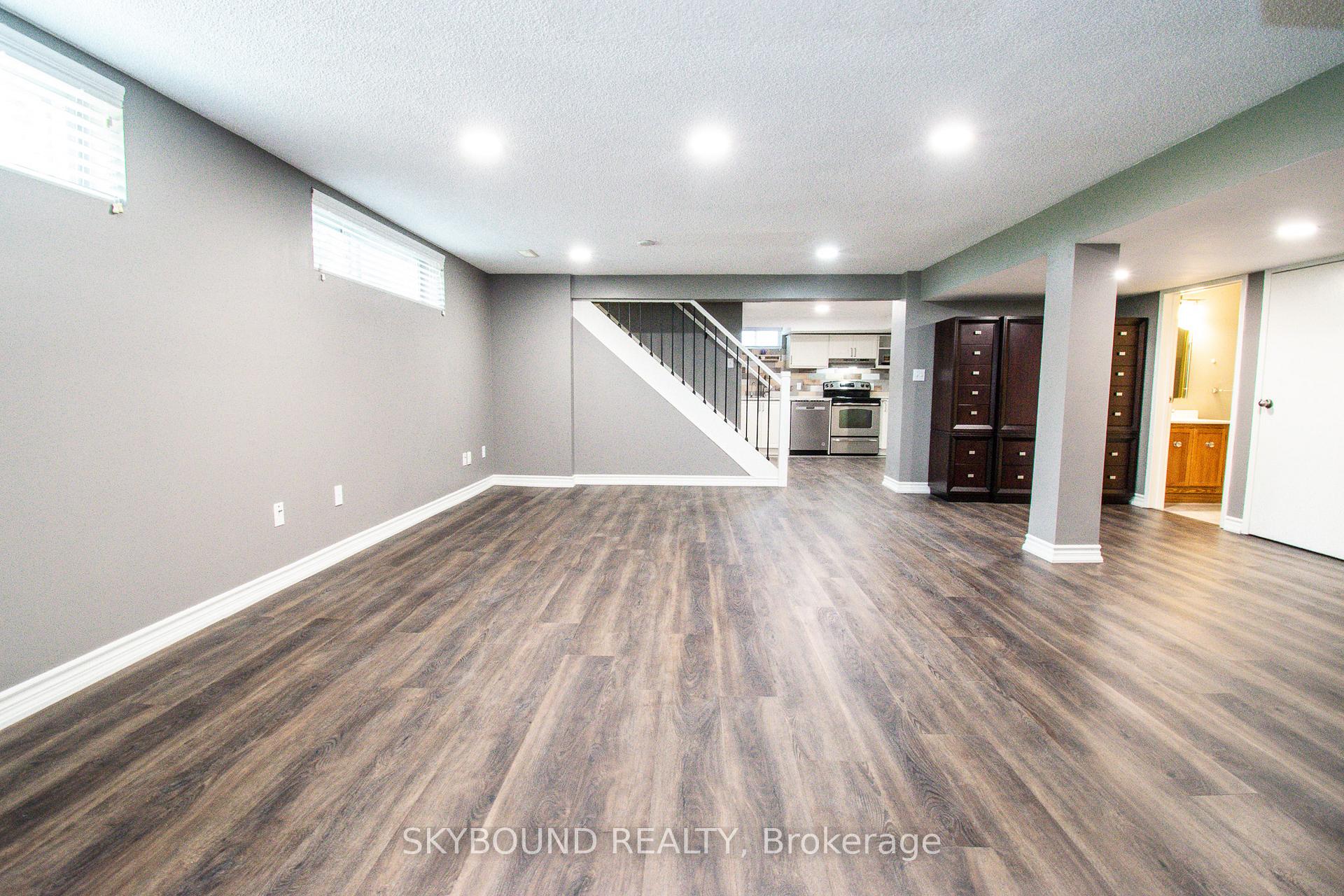 Photo 7 of Unit Lower unit, 10 Chorley Avenue, St. Catharines, Bunting/Linwell — HOMEH