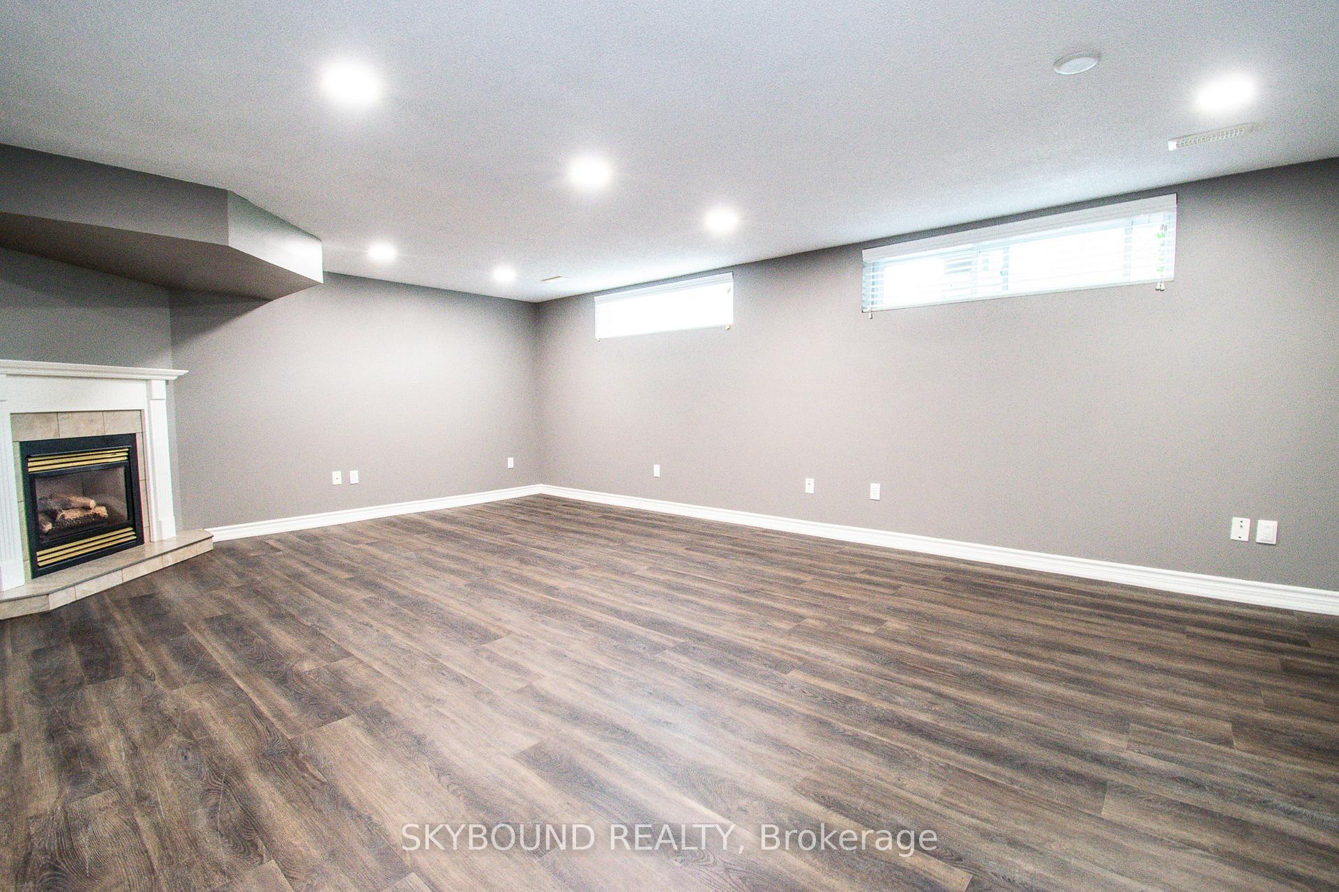 Photo 9 of Unit Lower unit, 10 Chorley Avenue, St. Catharines, Bunting/Linwell — HOMEH