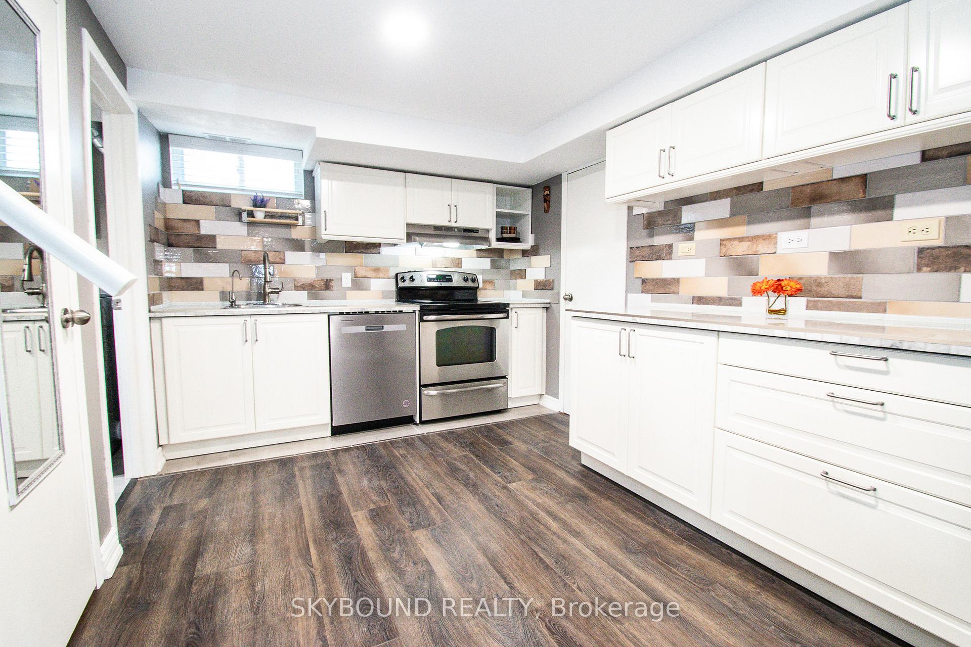 Photo 11 of Unit Lower unit, 10 Chorley Avenue, St. Catharines, Bunting/Linwell — HOMEH