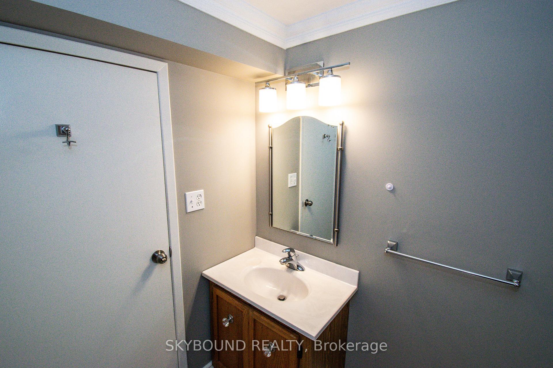 Photo 22 of Unit Lower unit, 10 Chorley Avenue, St. Catharines, Bunting/Linwell — HOMEH