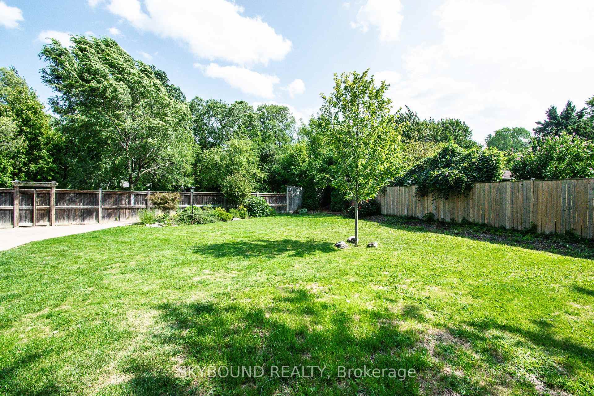 Photo 26 of Unit Lower unit, 10 Chorley Avenue, St. Catharines, Bunting/Linwell — HOMEH
