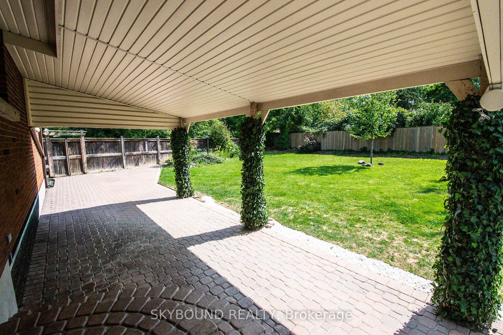 Photo 28 of Unit Lower unit, 10 Chorley Avenue, St. Catharines, Bunting/Linwell — HOMEH