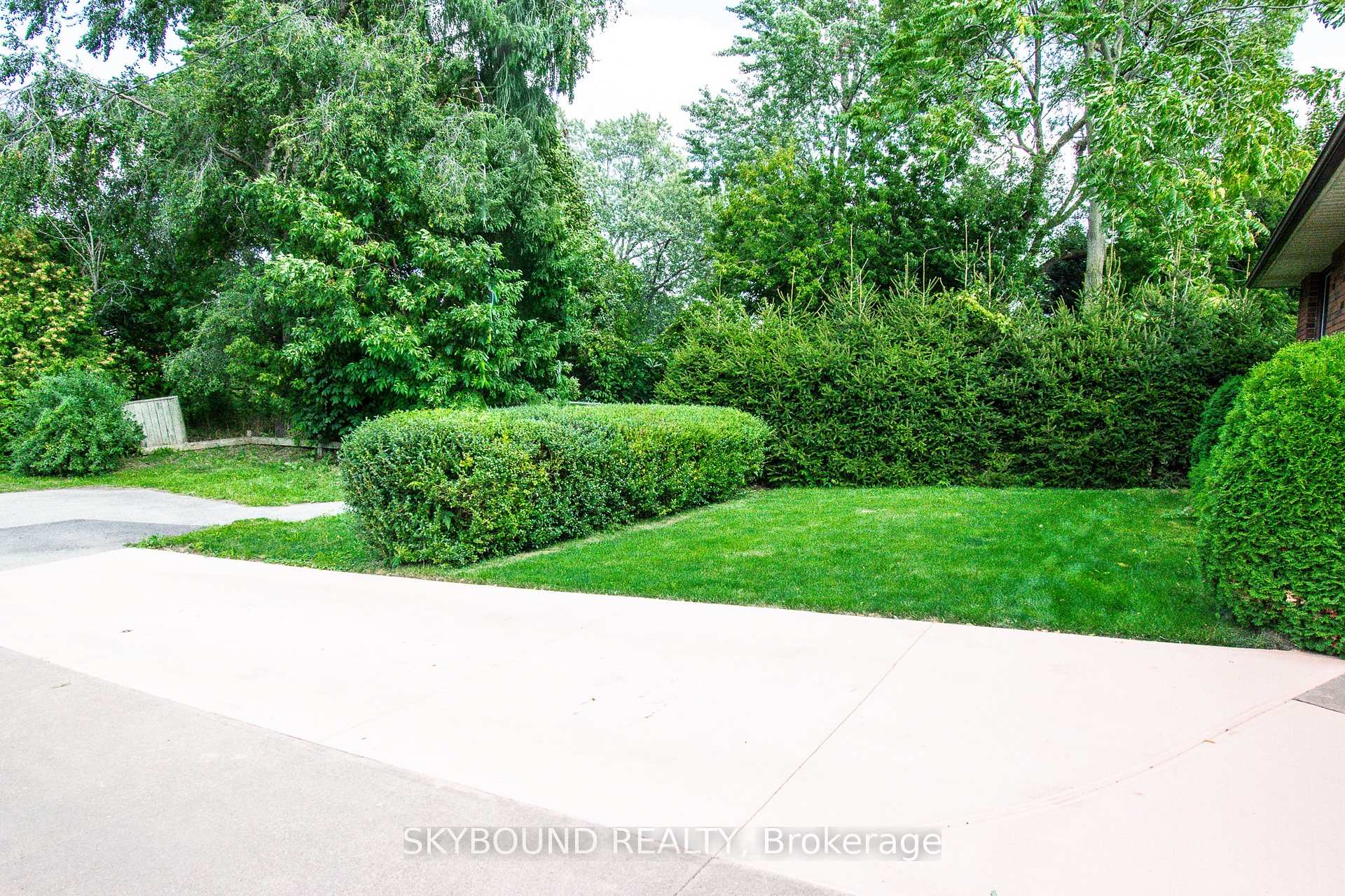 Photo 29 of Unit Lower unit, 10 Chorley Avenue, St. Catharines, Bunting/Linwell — HOMEH