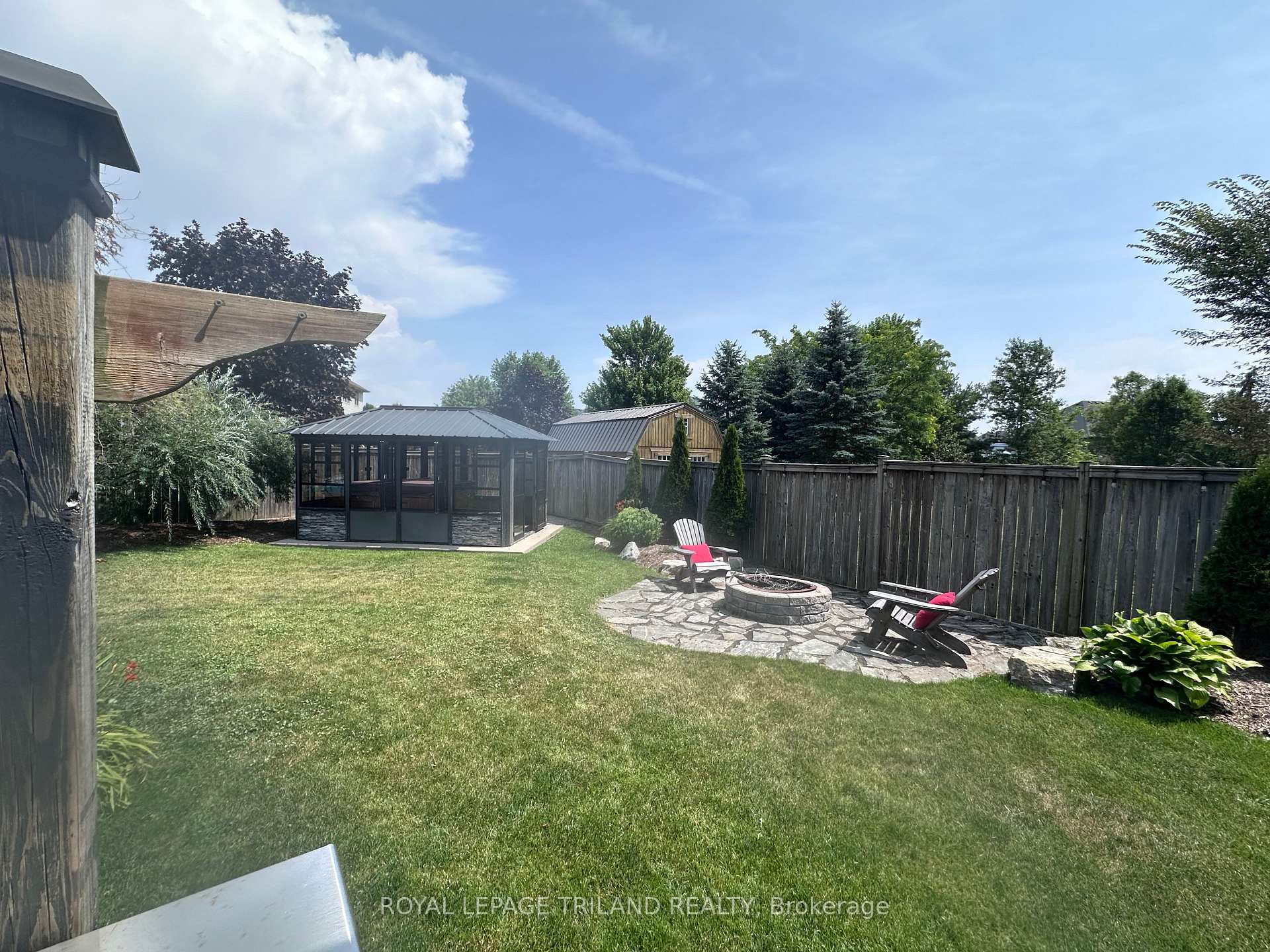 Photo 5 of 19 Chamberlain Court, St. Thomas — HOMEH