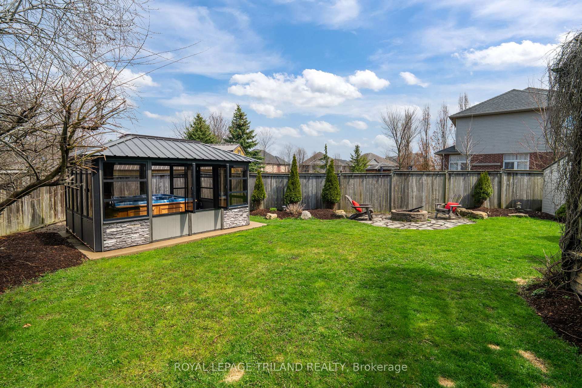 Photo 6 of 19 Chamberlain Court, St. Thomas — HOMEH