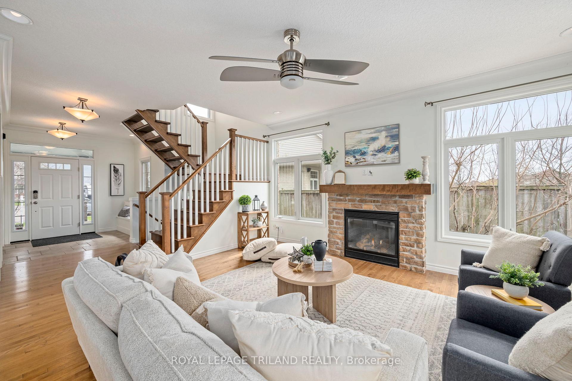 Photo 8 of 19 Chamberlain Court, St. Thomas — HOMEH