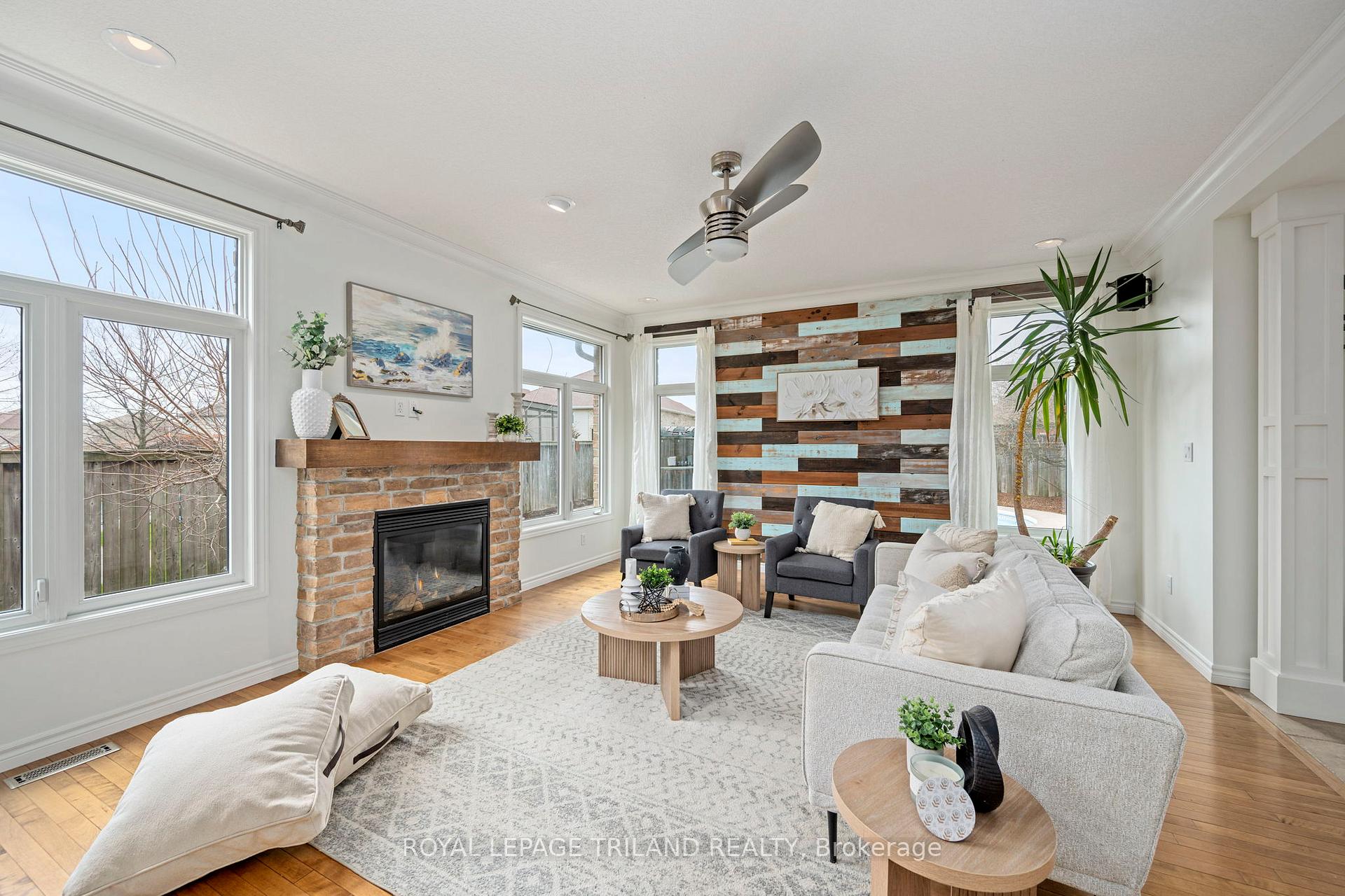 Photo 13 of 19 Chamberlain Court, St. Thomas — HOMEH