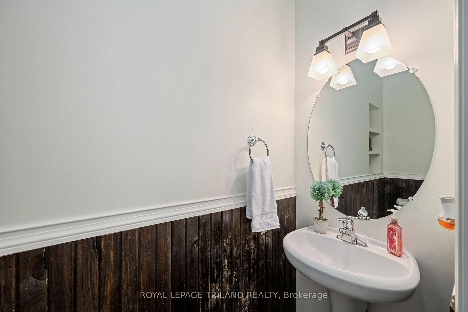 Photo 19 of 19 Chamberlain Court, St. Thomas — HOMEH
