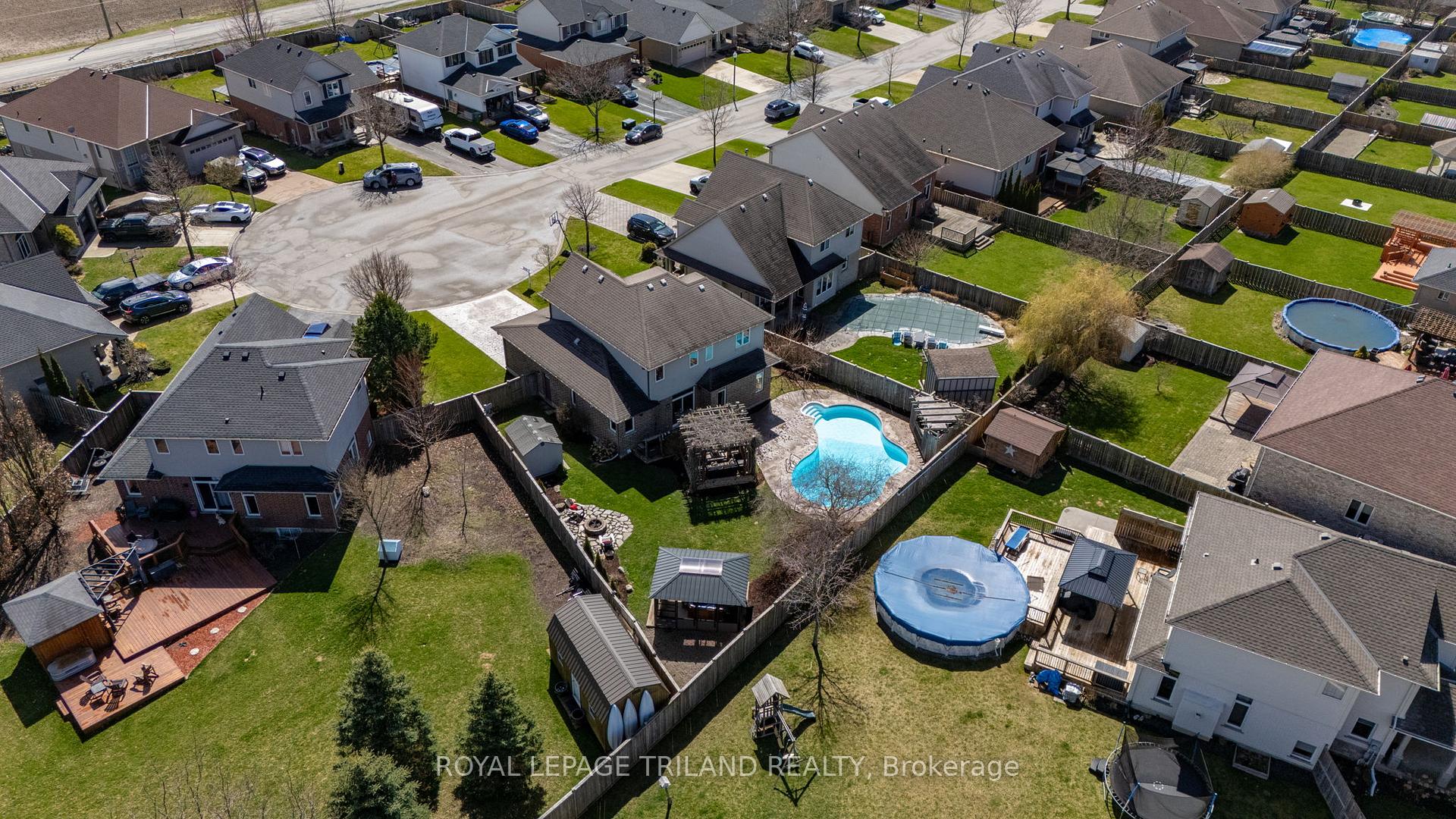 Photo 43 of 19 Chamberlain Court, St. Thomas — HOMEH