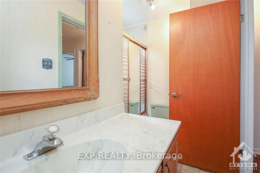 Photo 13 of 104 Presland Road W, Ottawa, Overbrook — HOMEH