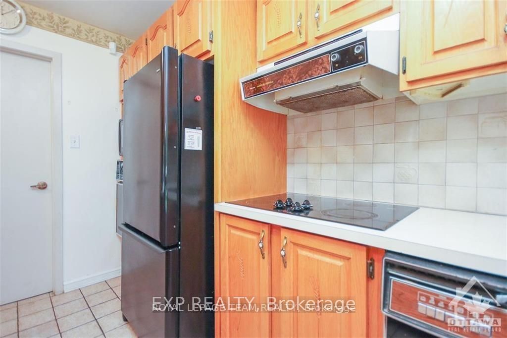 Photo 6 of 104 Presland Road W, Ottawa, Overbrook — HOMEH