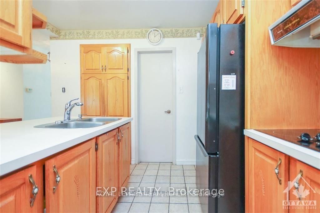 Photo 5 of 104 Presland Road W, Ottawa, Overbrook — HOMEH