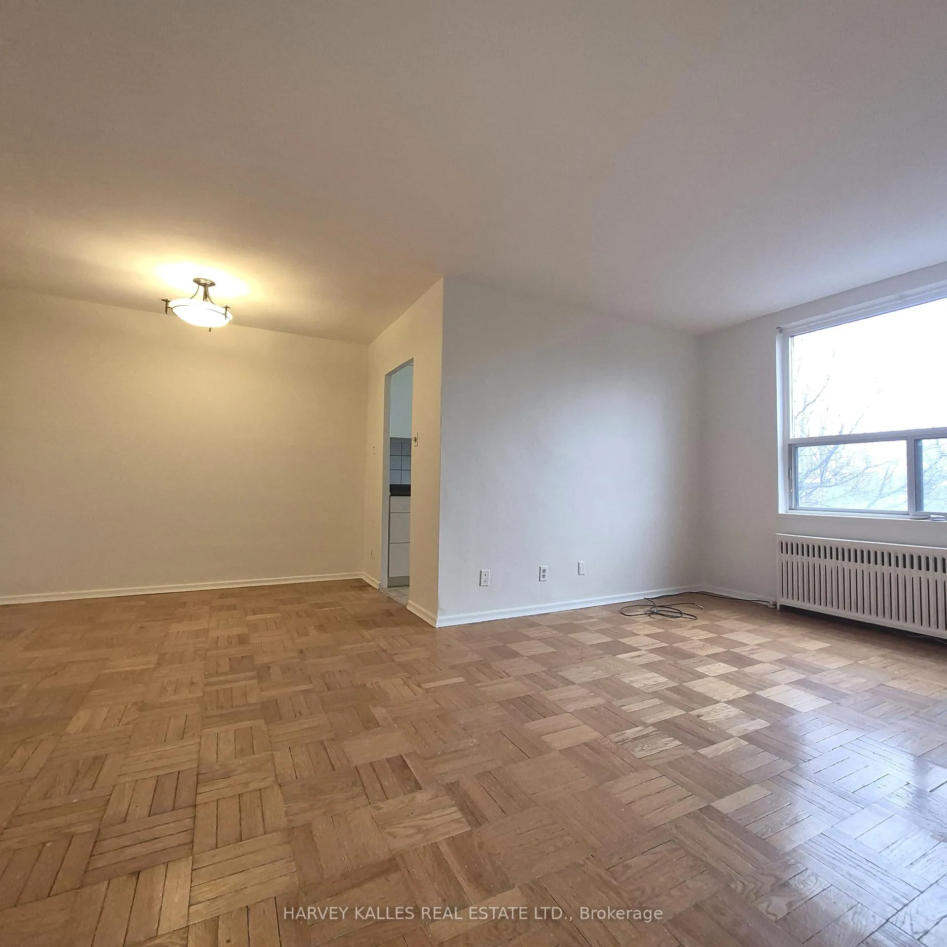 Photo 3 of Unit 304, 6 Glen Echo Road, Toronto, Lawrence Park North — HOMEH
