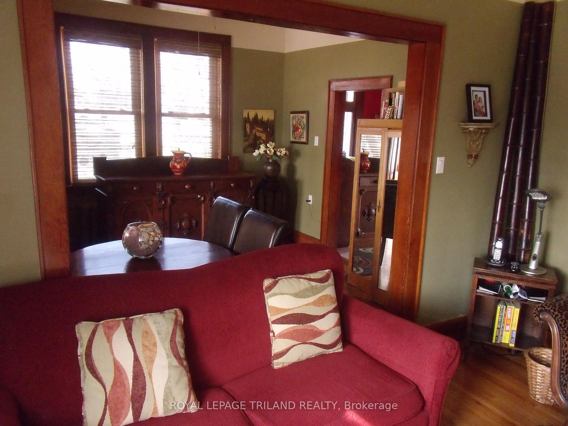Photo 32 of 92 Moore Street N, St. Thomas — HOMEH