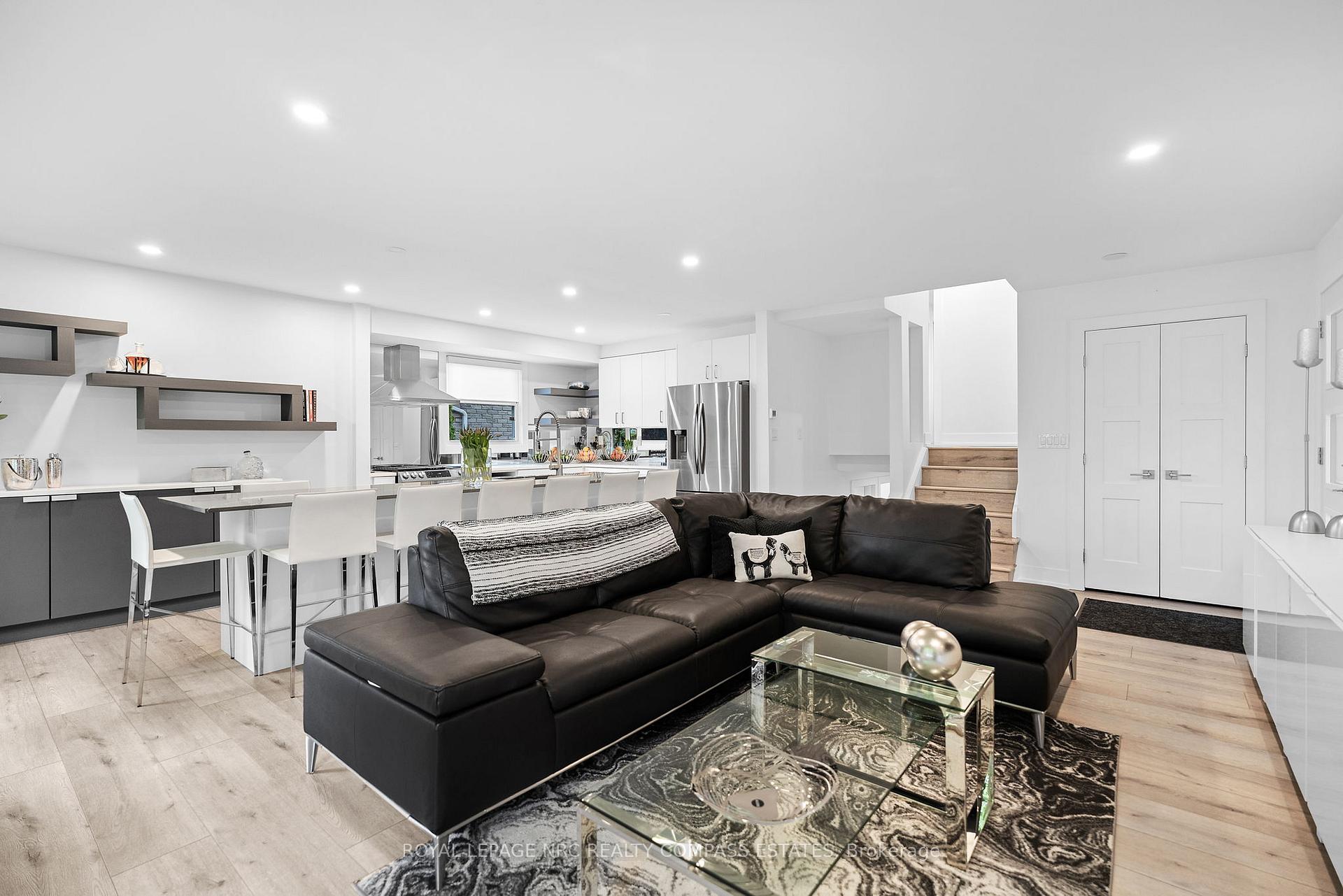 Photo 11 of 10 Belair Drive, St. Catharines, Port Dalhousie — HOMEH