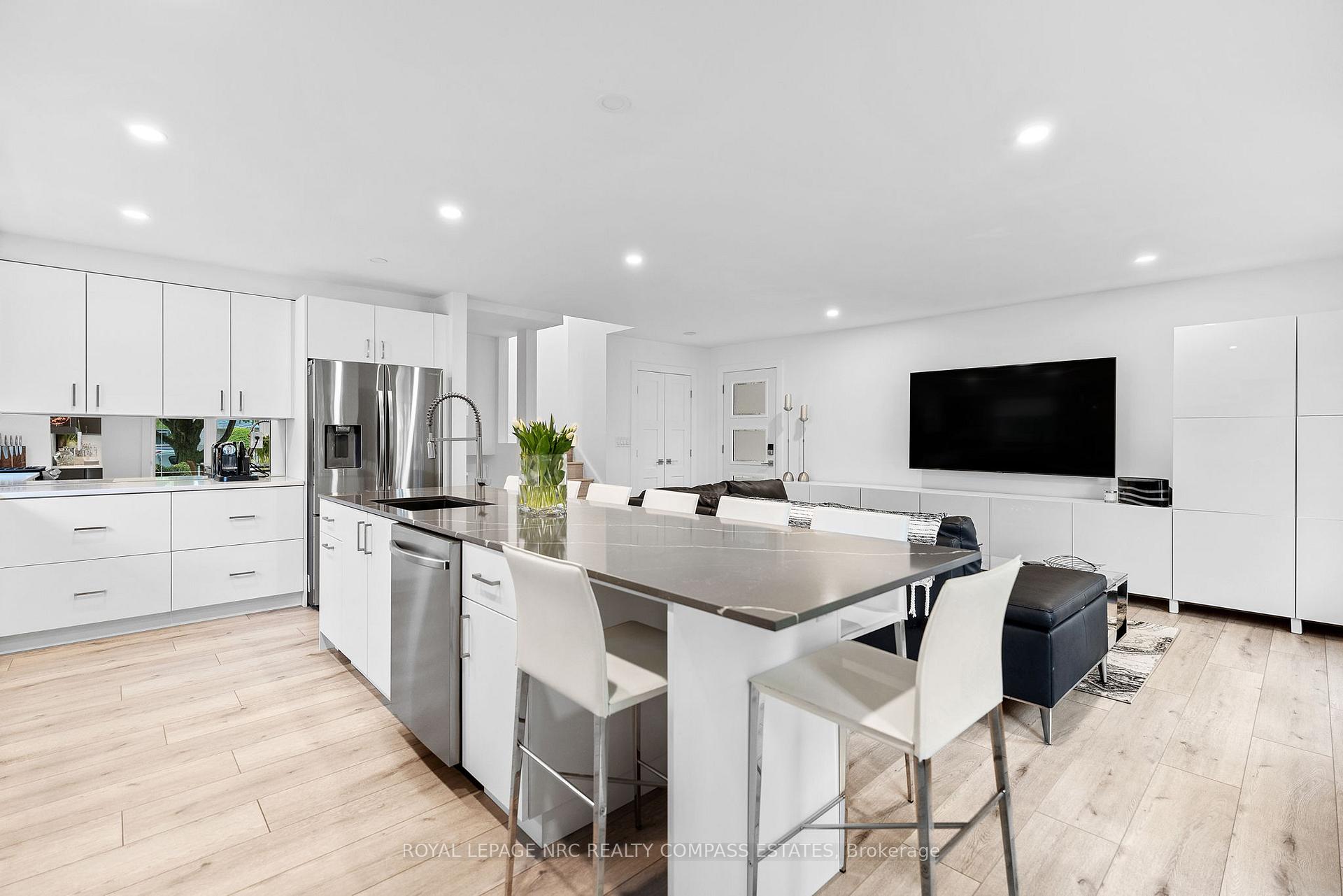 Photo 13 of 10 Belair Drive, St. Catharines, Port Dalhousie — HOMEH