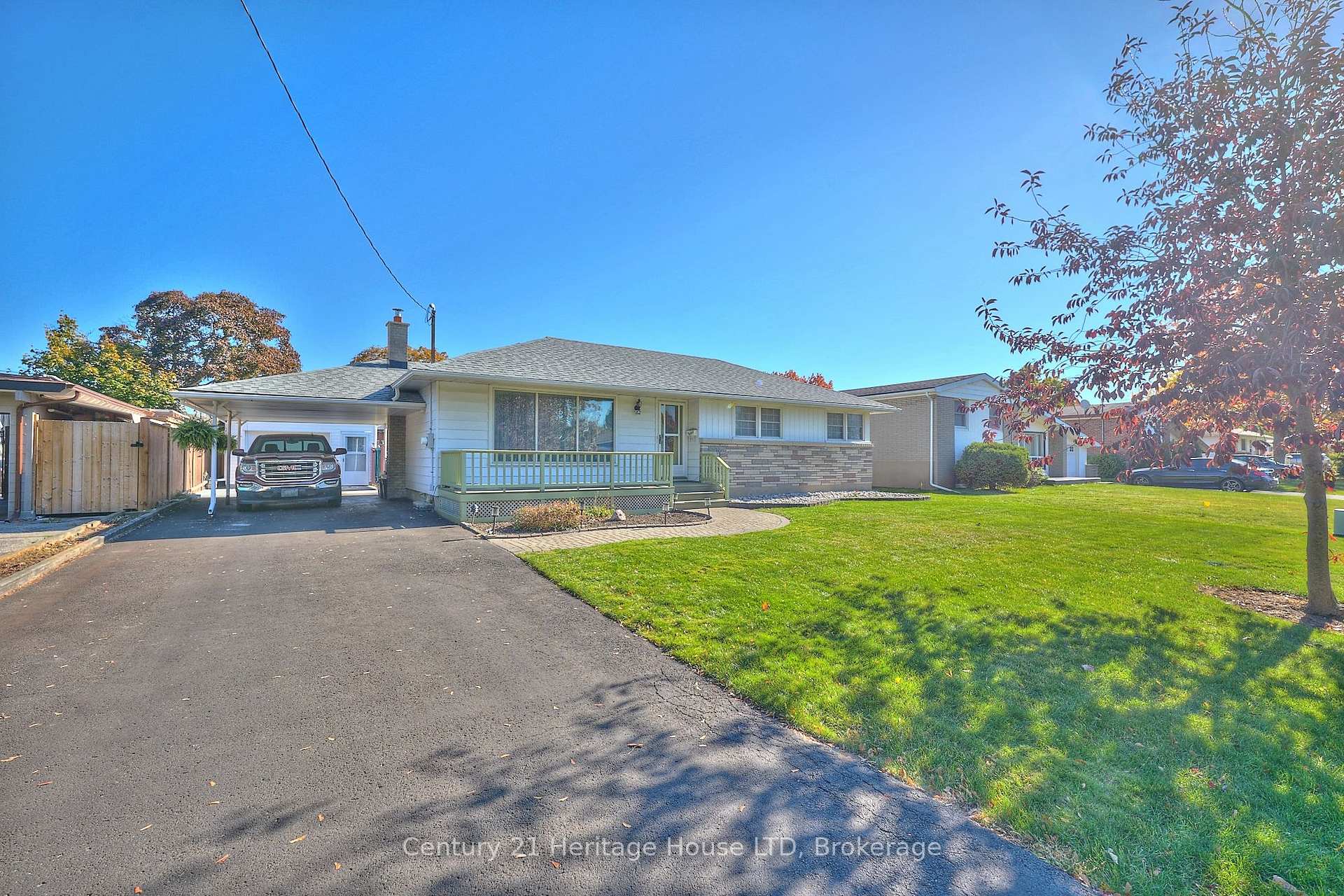 Photo 1 of 82 Wakelin Terrace, St. Catharines, Carlton/Bunting — HOMEH