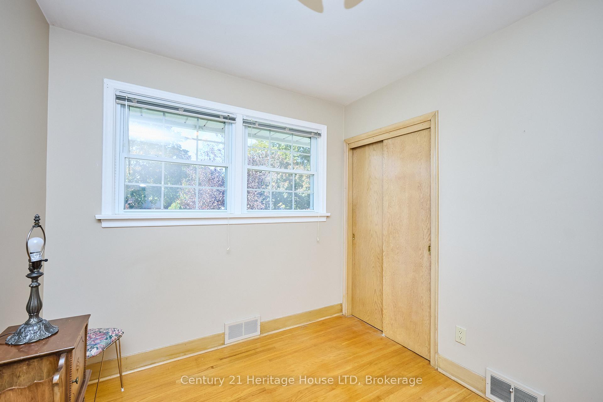 Photo 17 of 82 Wakelin Terrace, St. Catharines, Carlton/Bunting — HOMEH