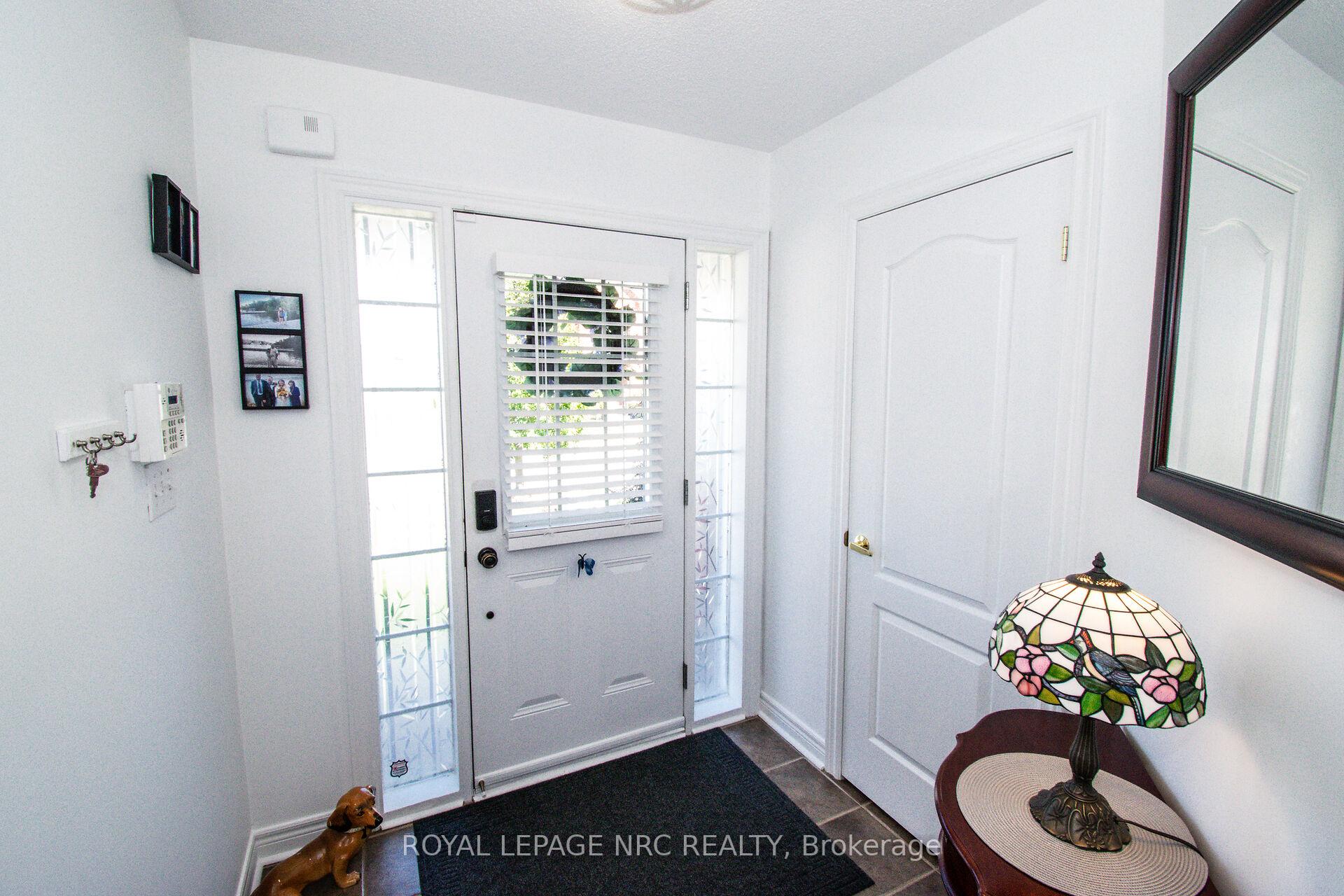 Photo 4 of 29 Colonel Lyall Street, St. Catharines, Secord Woods — HOMEH