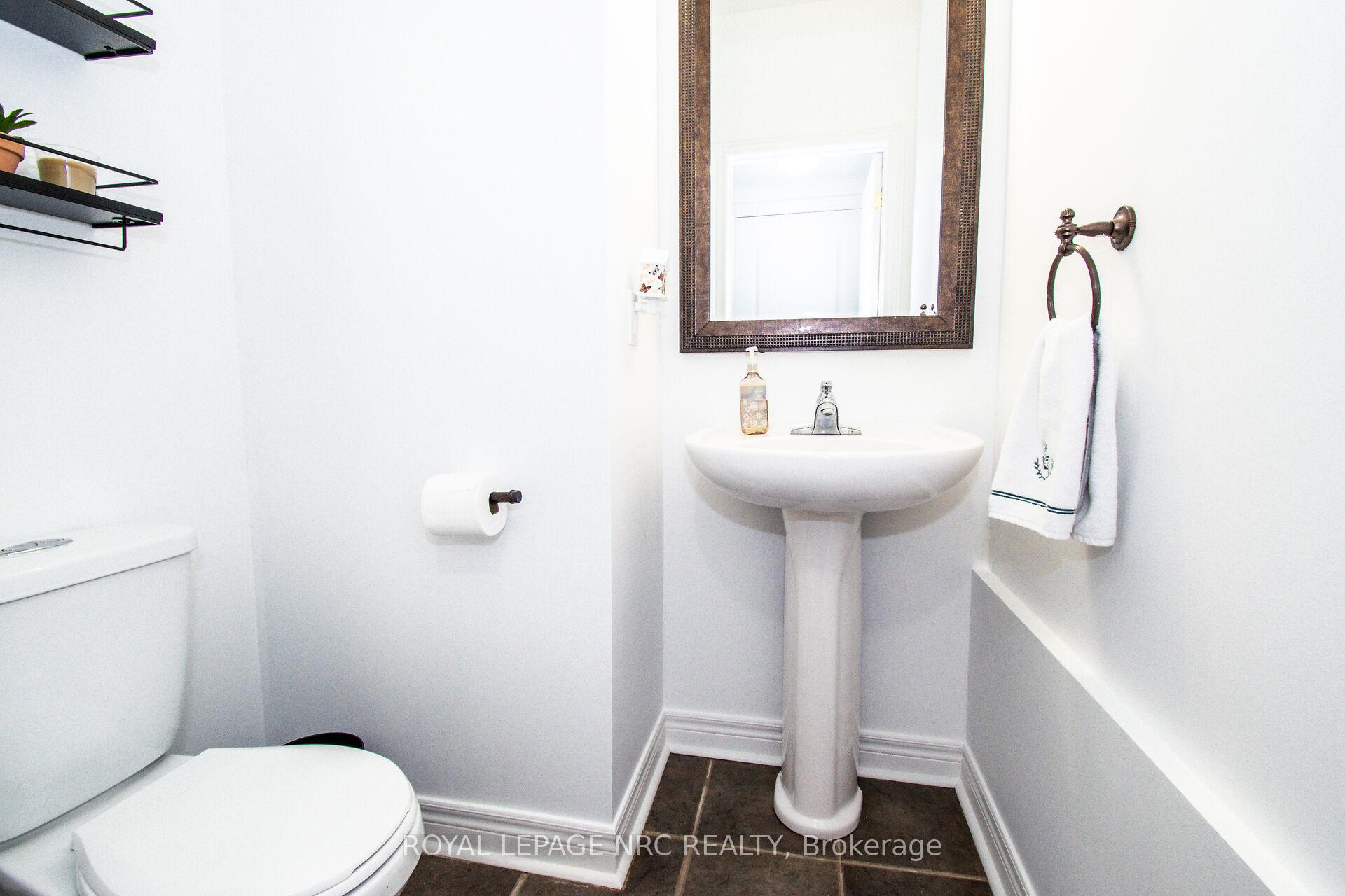 Photo 25 of 29 Colonel Lyall Street, St. Catharines, Secord Woods — HOMEH